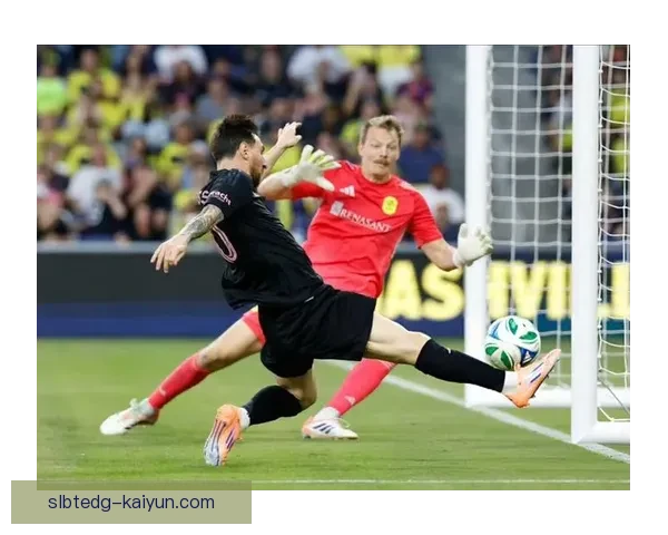 梅西在关键战役中上演帽子戏法，状态回暖值得关注